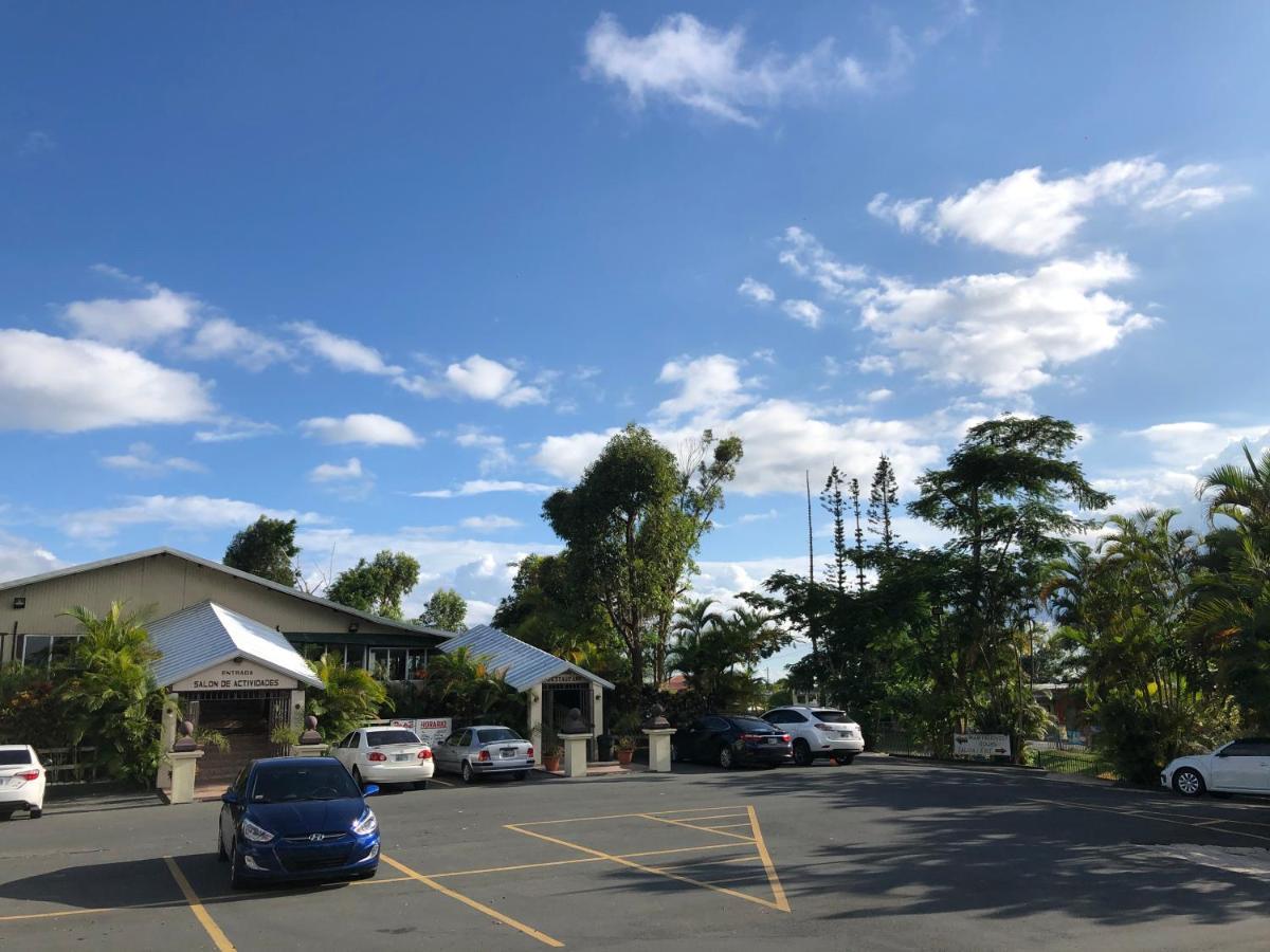 Tio Pepe'S Guest House Aibonito エクステリア 写真